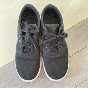 Nike black and white sneaker size 9 light weighted women